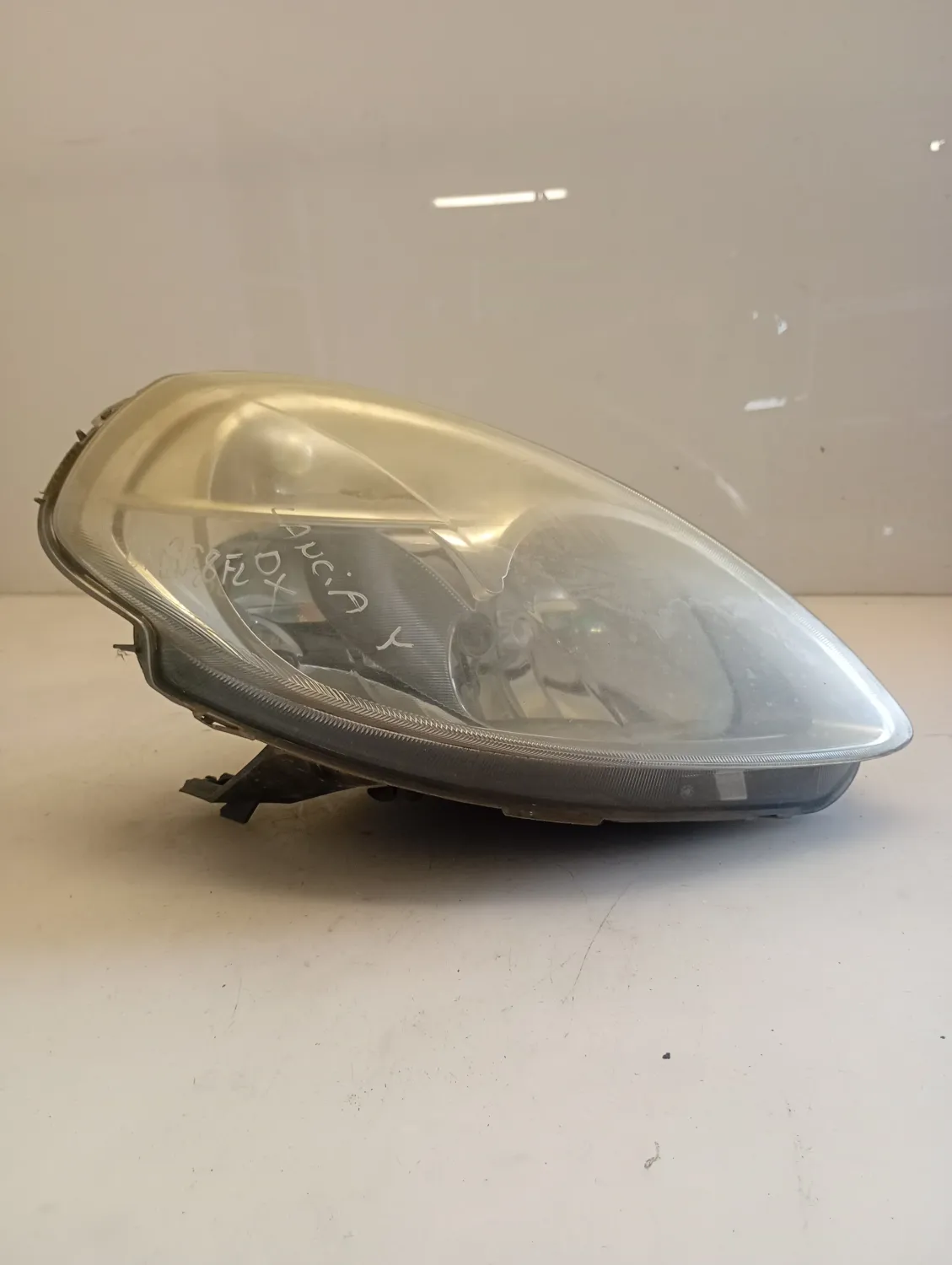 Faro ant. destro Lancia Ypsilon (2006 – 2008) 1.2 44 KW benzina 51786653 188A4000