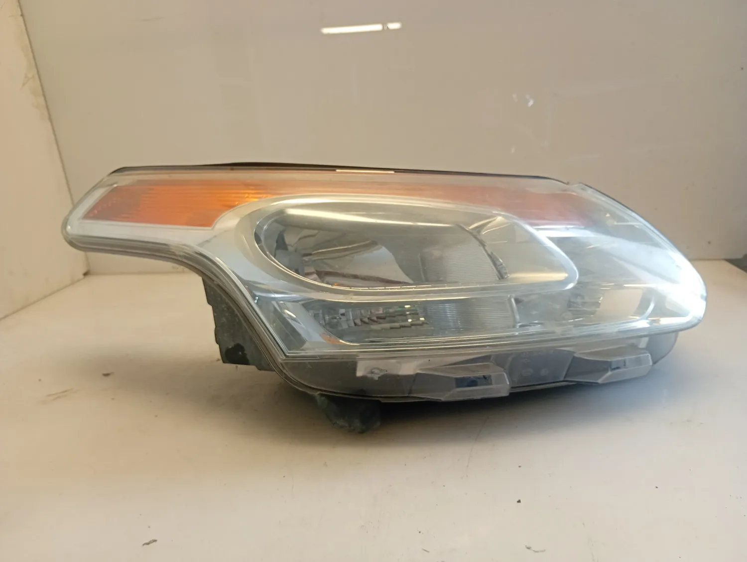 Faro ant. destro Citroen C3 Picasso (2009 – 2018) 1.6 68 KW diesel 6206N5 9H06