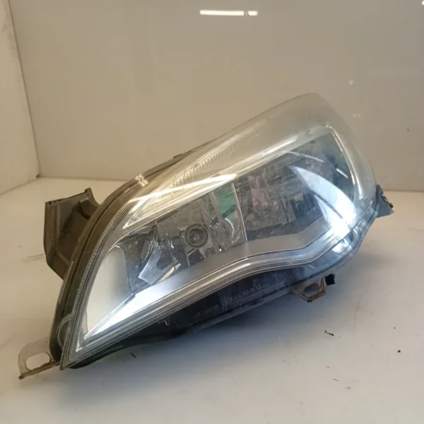 Faro ant. sinistro Opel Astra (2009 – 2018) 1.7 81 KW diesel 13371599 A17DTR