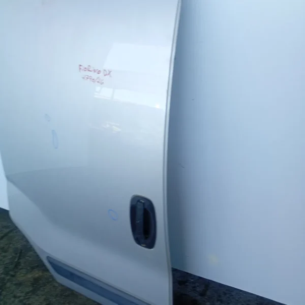 Porta posteriore destra Fiat Fiorino (2007 – 2016) 1.3 70 KW diesel 52180658 199B1000