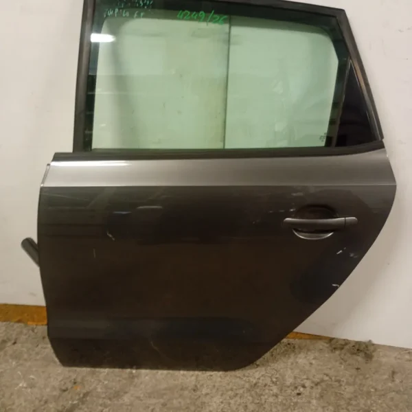 Porta posteriore sinistra Volkswagen Polo (2009 – 2014) 1.6 66 KW diesel CAY
