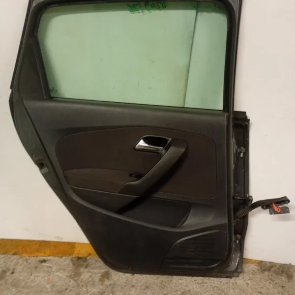 Porta posteriore sinistra Volkswagen Polo (2009 – 2014) 1.6 66 KW diesel CAY