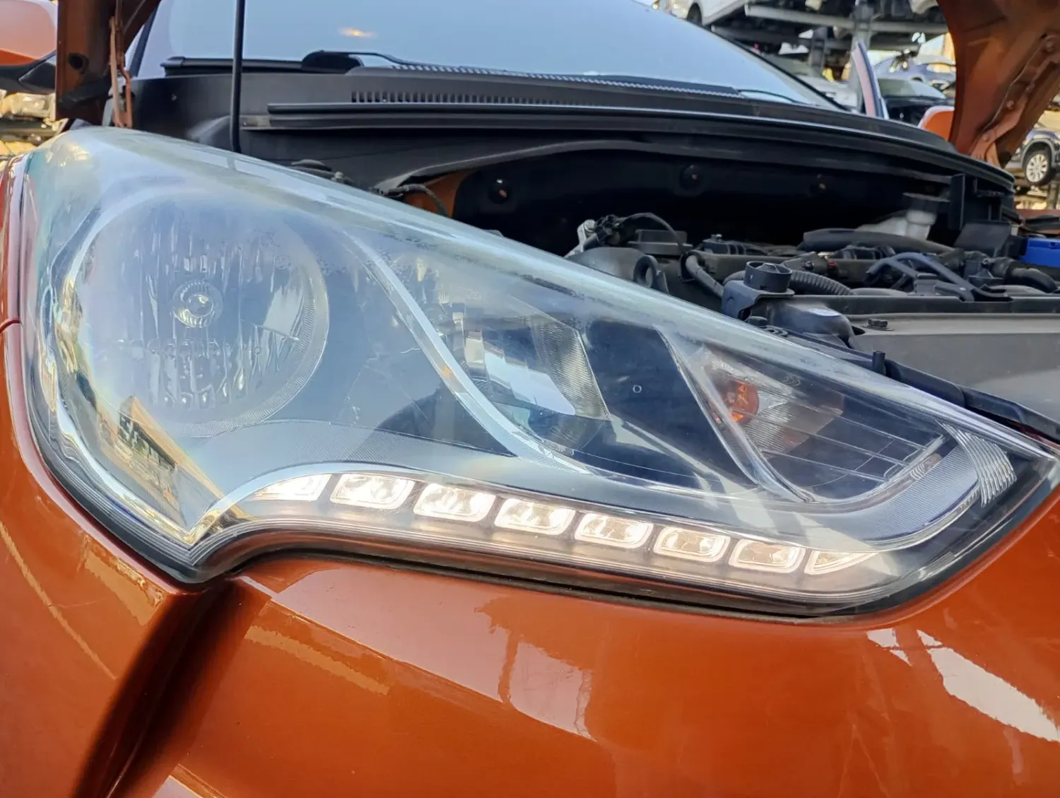Faro ant. destro Hyundai Veloster (2011 – oggi) 1.6 103 KW benzina 921022V050 G4FD