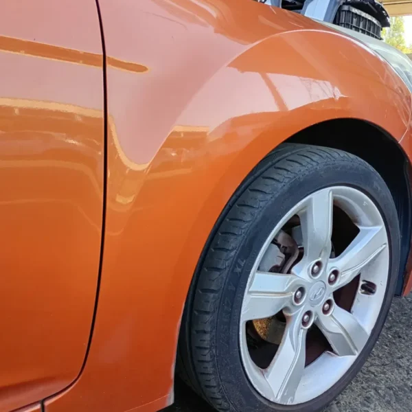 Parafango anteriore destro Hyundai Veloster (2011 – oggi) 1.6 103 KW benzina 663212V010 G4FD