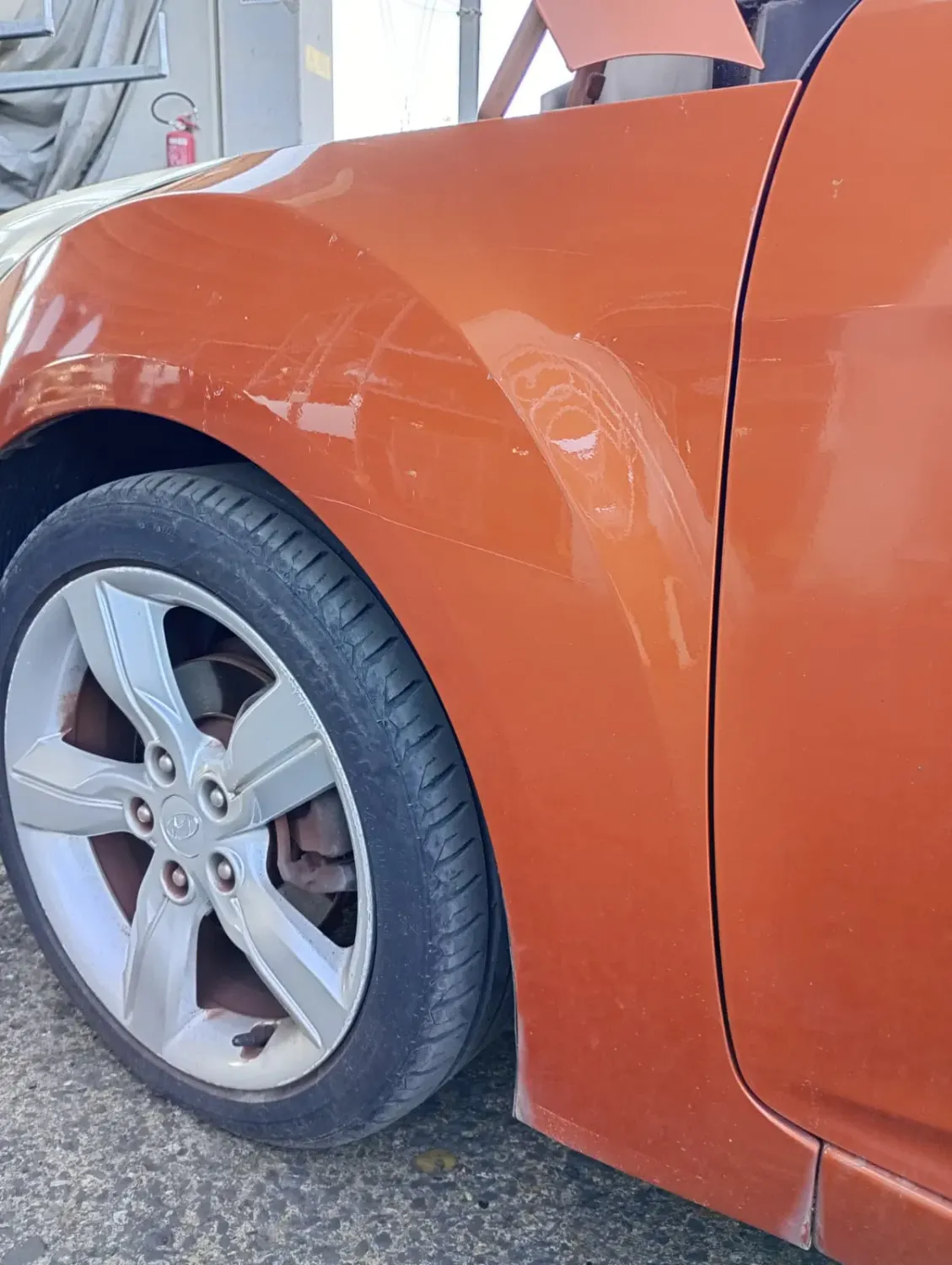 Parafango anteriore sinistro Hyundai Veloster (2011 – oggi) 1.6 103 KW benzina 663112V010 G4FD