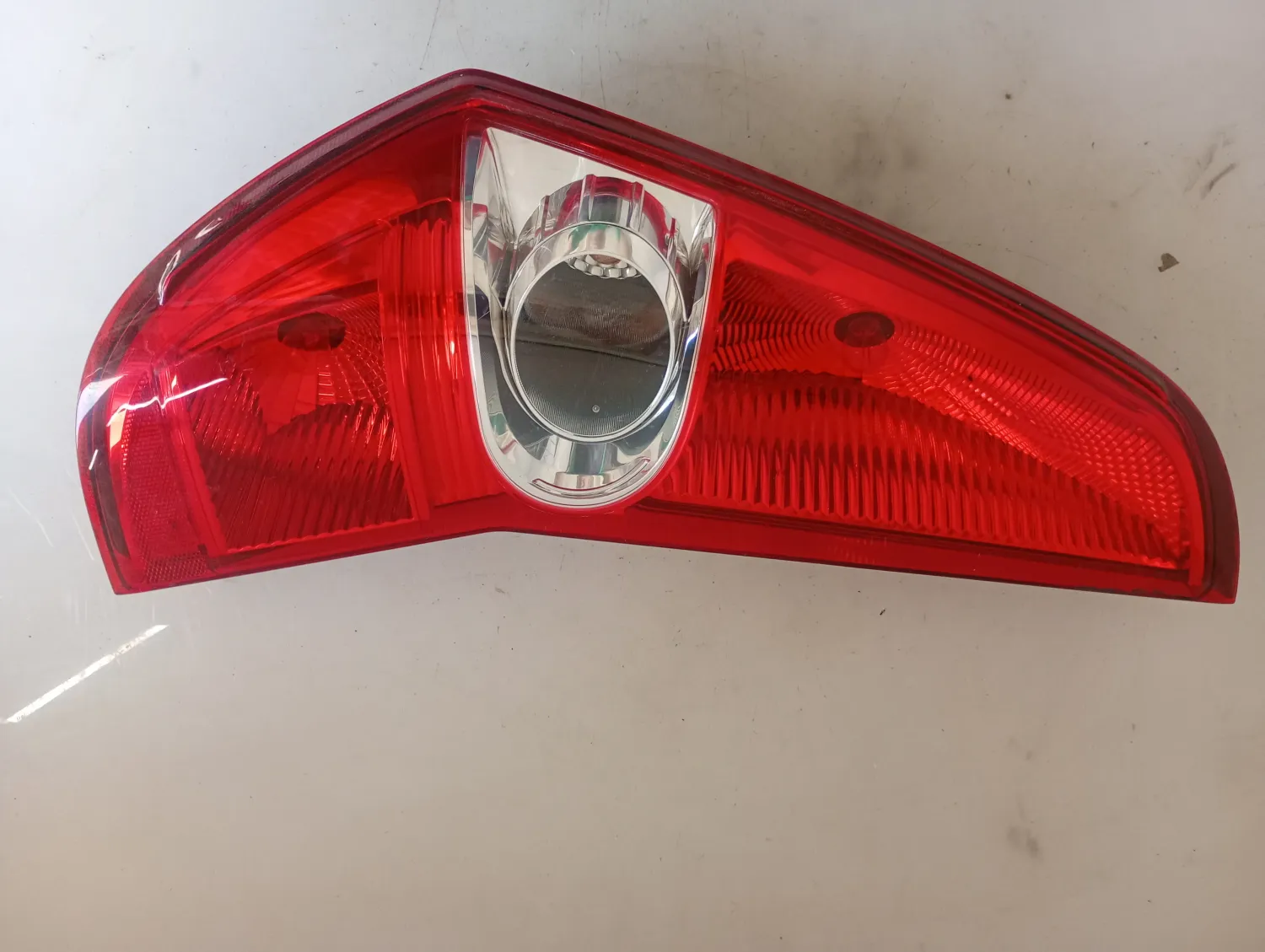 Faro posteriore sinistro Suzuki Splash (2008 – 2015) 1.0 50 KW benzina 3567051K10000 K10B