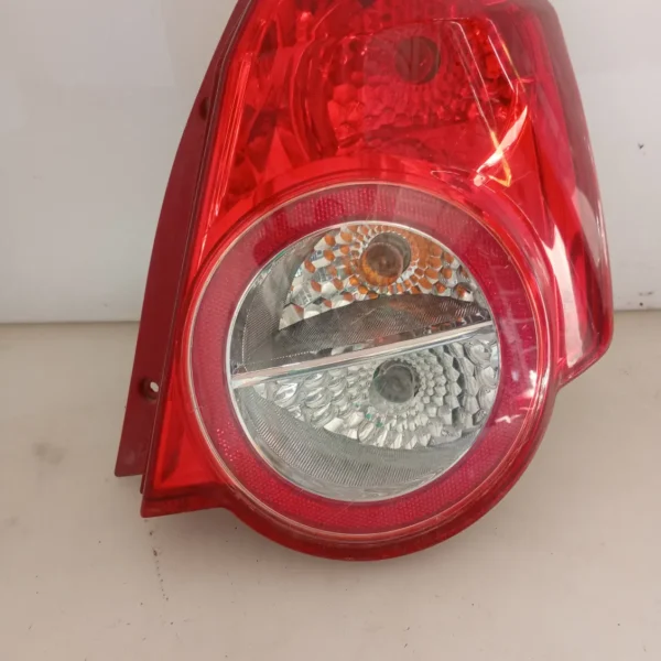 Faro posteriore destro Chevrolet daewoo Aveo (2008 – 2012) 1.2 62 KW benzina 95952067 B12D1