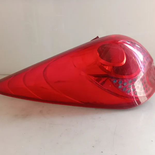 Faro posteriore sinistro Peugeot 207 (2009 – oggi) 1.4 54 KW benzina 6350CT KFT