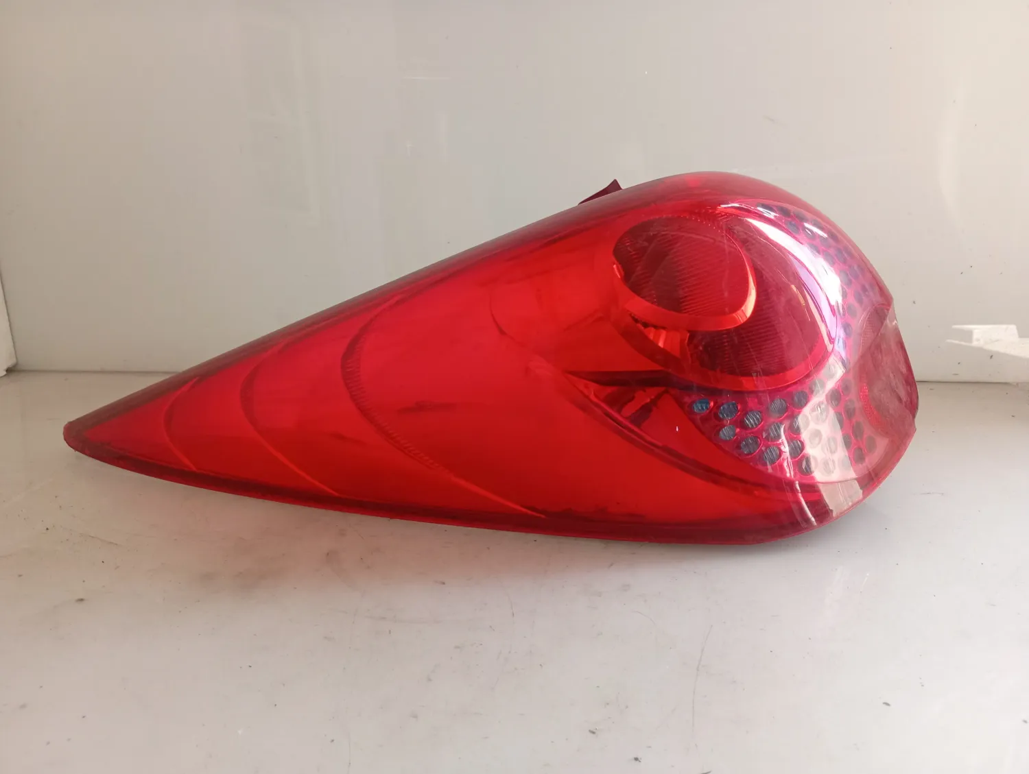 Faro posteriore sinistro Peugeot 207 (2009 – oggi) 1.4 54 KW benzina 6350CT KFT