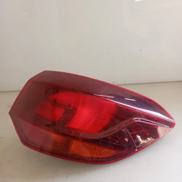 Faro posteriore est. destro Opel Astra (2009 – 2018) 1.7 81 KW diesel 13314051 A17DTR
