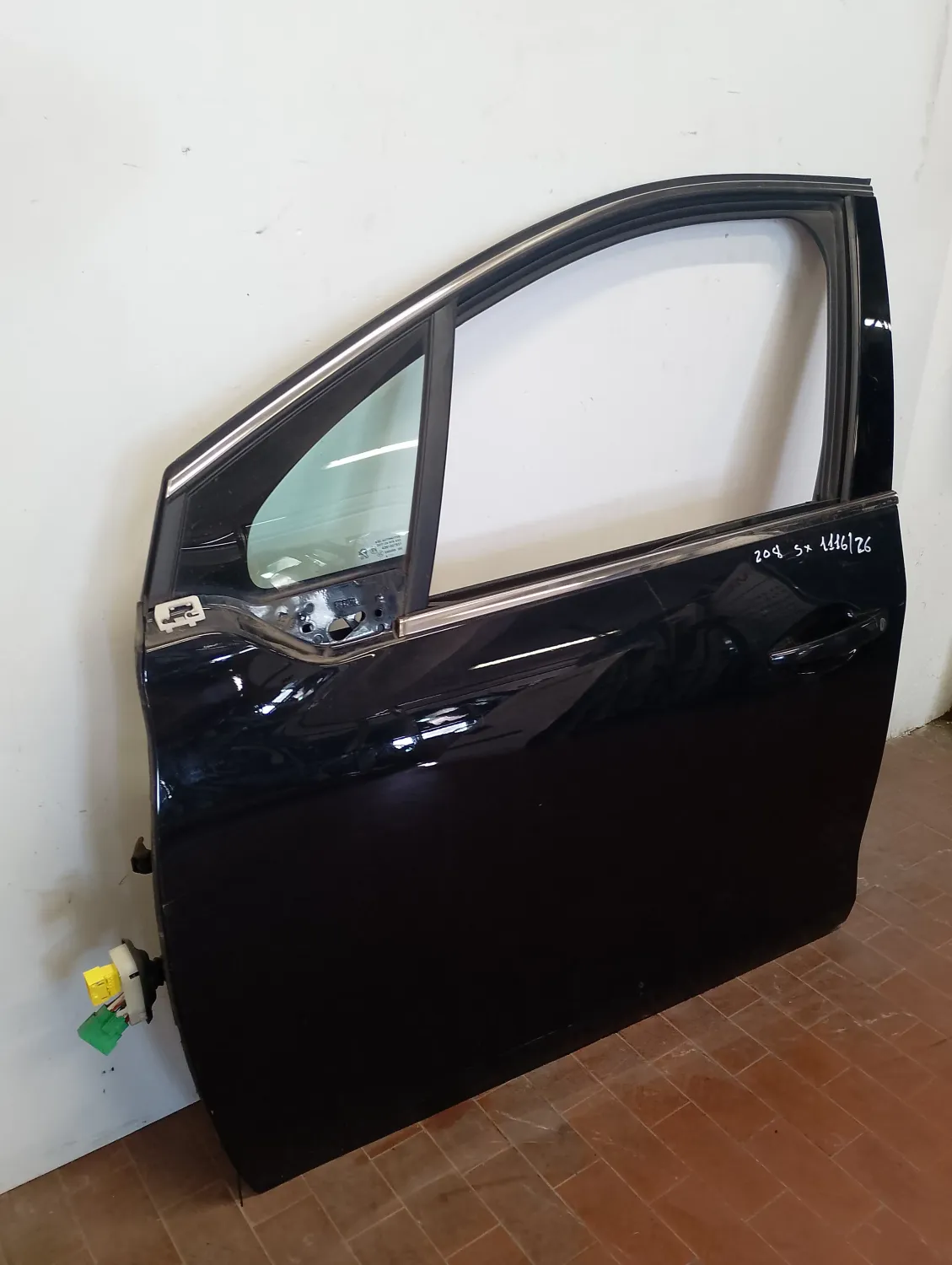 Porta anteriore sinistra Peugeot 208 (2015 – 2020) 1.2 81 KW benzina 9807820780 HN01