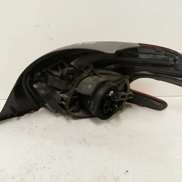 Faro posteriore sinistro Peugeot 208 (2015 – 2020) 1.2 81 KW benzina 9825601280 HN01