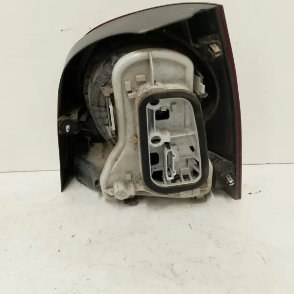 Faro posteriore sinistro Volkswagen Polo (2005 – oggi) 1.2 47 KW benzina 6Q6945095AB BME