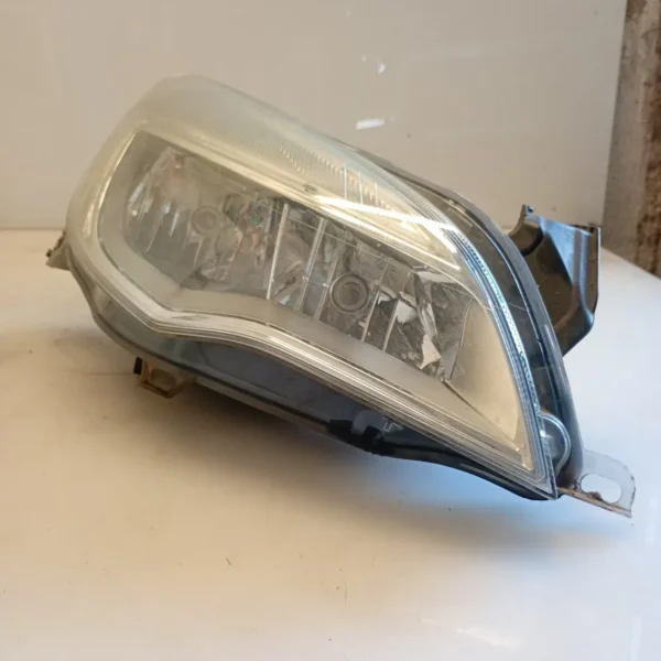 Faro ant. destro Opel Astra (2009 – 2018) 1.7 81 KW diesel 13253647 A17DTR