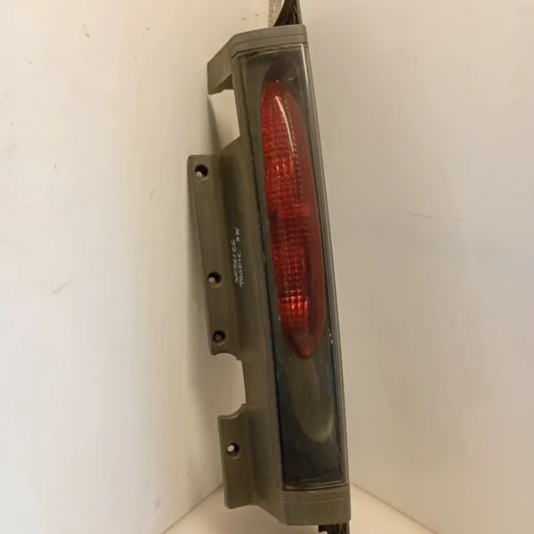 Faro posteriore sinistro Renault Trafic (2001 – 2006) 1.9 60 KW diesel 8200336840 F9Q U7