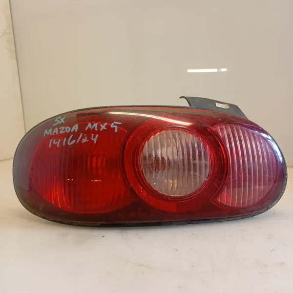 Faro posteriore sinistro Mazda Mx-5 (1990 – 2006) 1.6 81 KW benzina NC8251160 B6