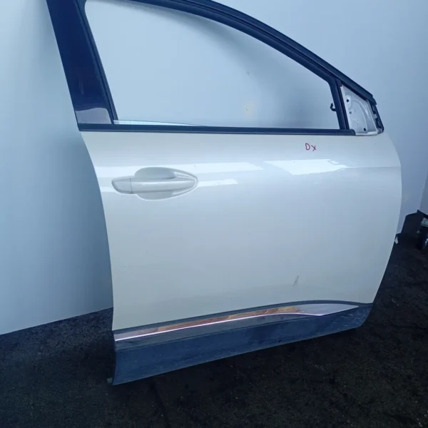 Porta anteriore destra Peugeot 3008 (2016 – 2021) 1.5 96 KW diesel 9812306280 YH01