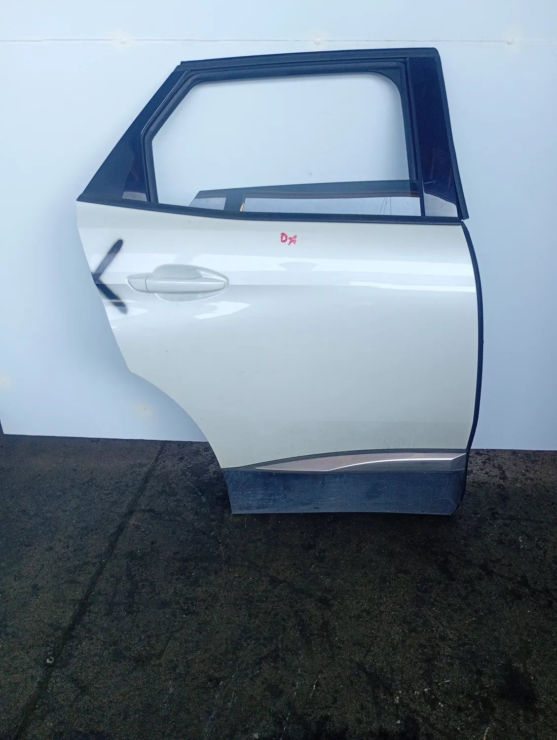 Porta posteriore destra Peugeot 3008 (2016 – 2021) 1.5 96 KW diesel 9812317080 YH01