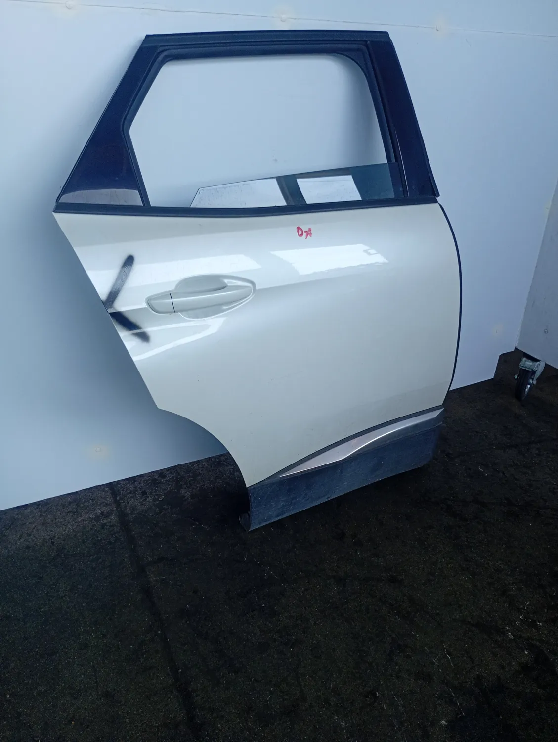 Porta posteriore destra Peugeot 3008 (2016 – 2021) 1.5 96 KW diesel 9812317080 YH01