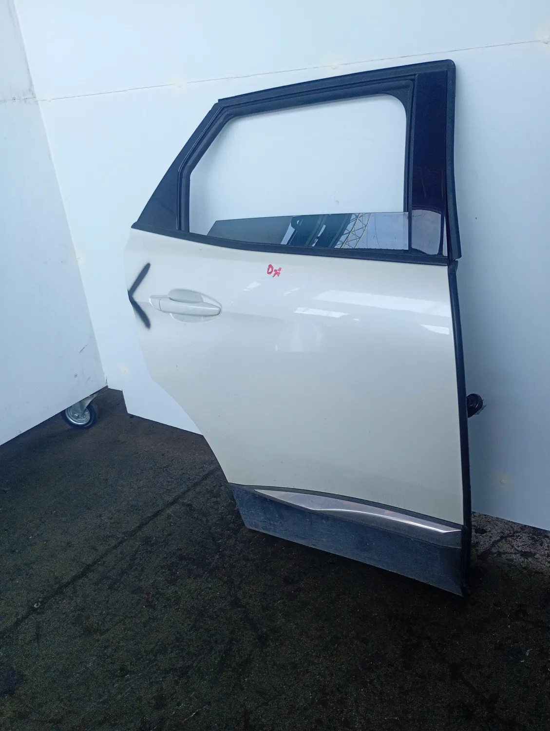 Porta posteriore destra Peugeot 3008 (2016 – 2021) 1.5 96 KW diesel 9812317080 YH01