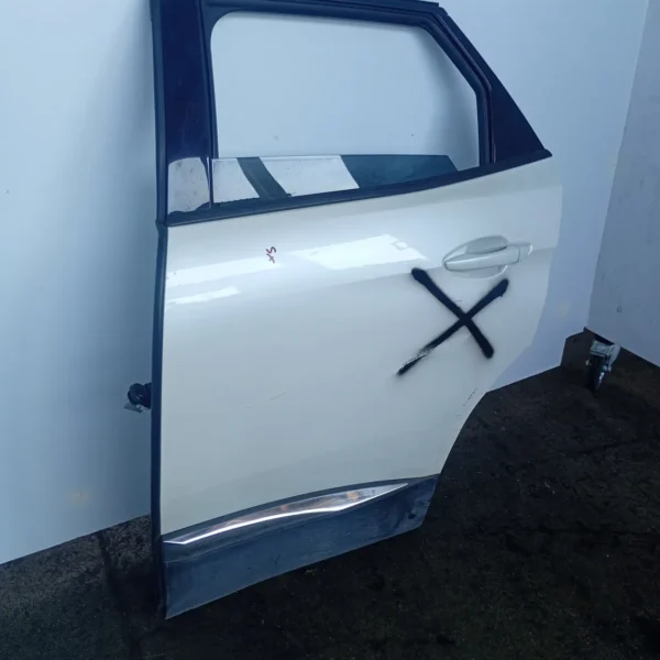 Porta posteriore sinistra Peugeot 3008 (2016 – 2021) 1.5 96 KW diesel 9812317280 YH01