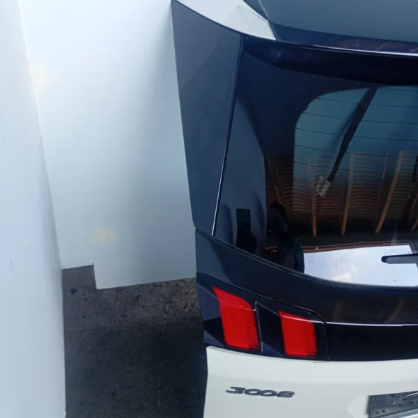 Portellone post. Peugeot 3008 (2016 – 2021) 1.5 96 KW diesel 1617409480 YH01