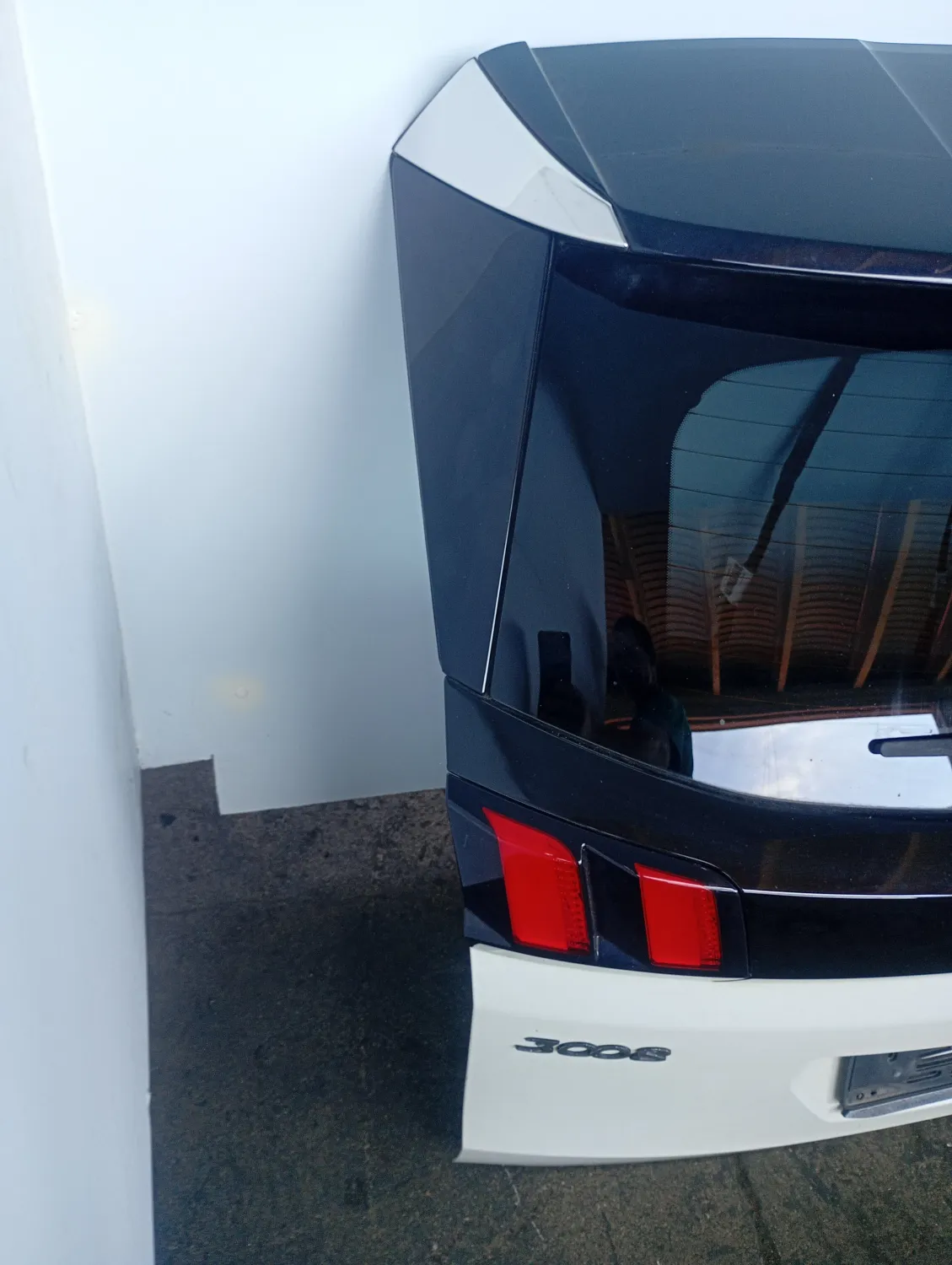 Portellone post. Peugeot 3008 (2016 – 2021) 1.5 96 KW diesel 1617409480 YH01