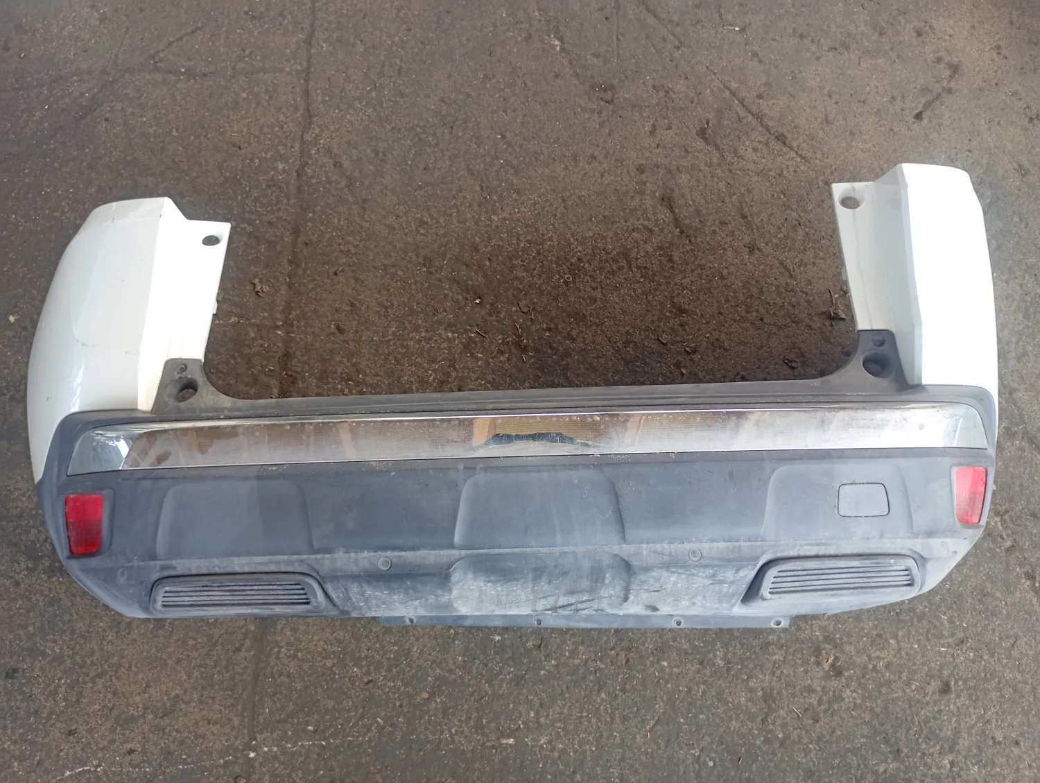 Paraurti posteriore Peugeot 3008 (2016 – 2021) 1.5 96 KW diesel YH01