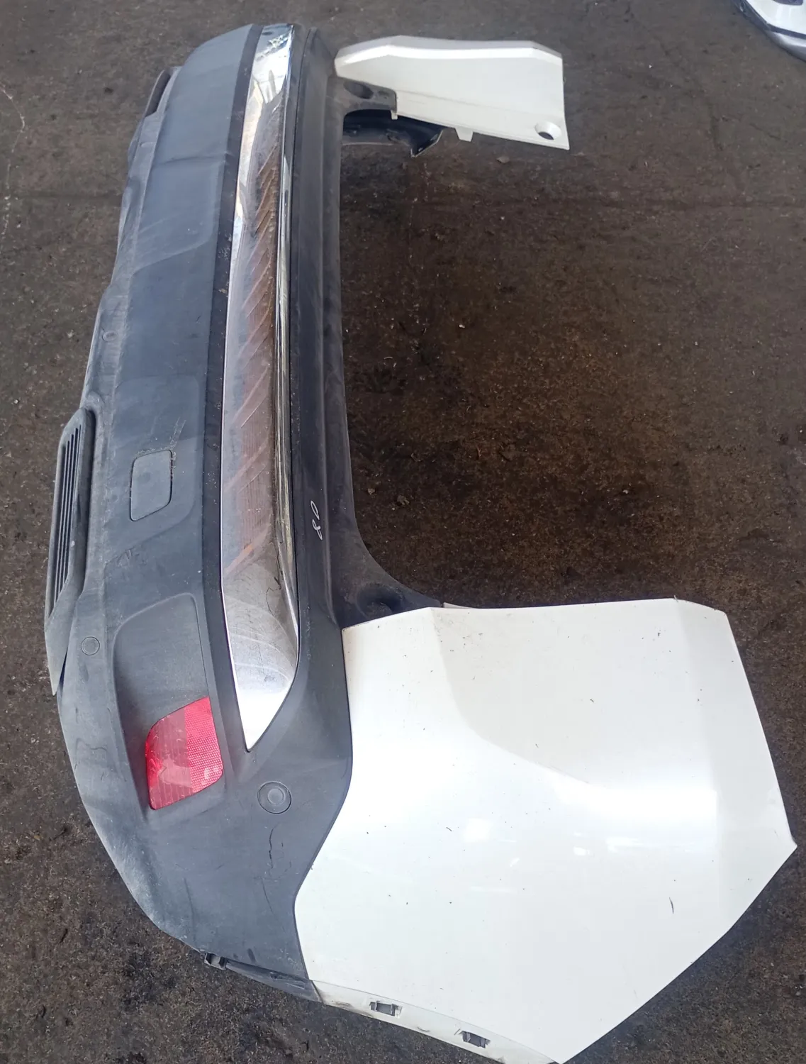 Paraurti posteriore Peugeot 3008 (2016 – 2021) 1.5 96 KW diesel YH01