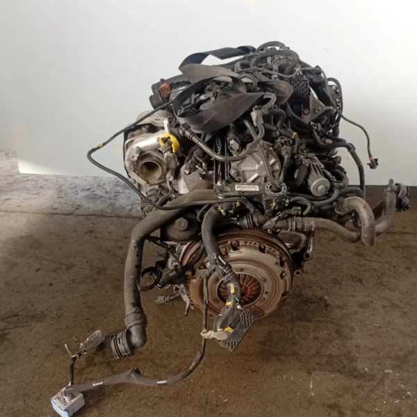 Motore completo Peugeot 3008 (2016 – 2021) 1.5 96 KW diesel YH01