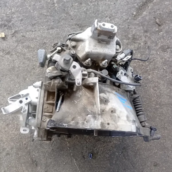 Cambio completo Peugeot 3008 (2016 – 2021) 1.5 96 KW diesel 9821418980 YH01