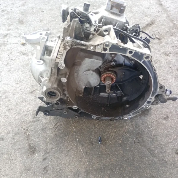 Cambio completo Peugeot 3008 (2016 – 2021) 1.5 96 KW diesel 9821418980 YH01