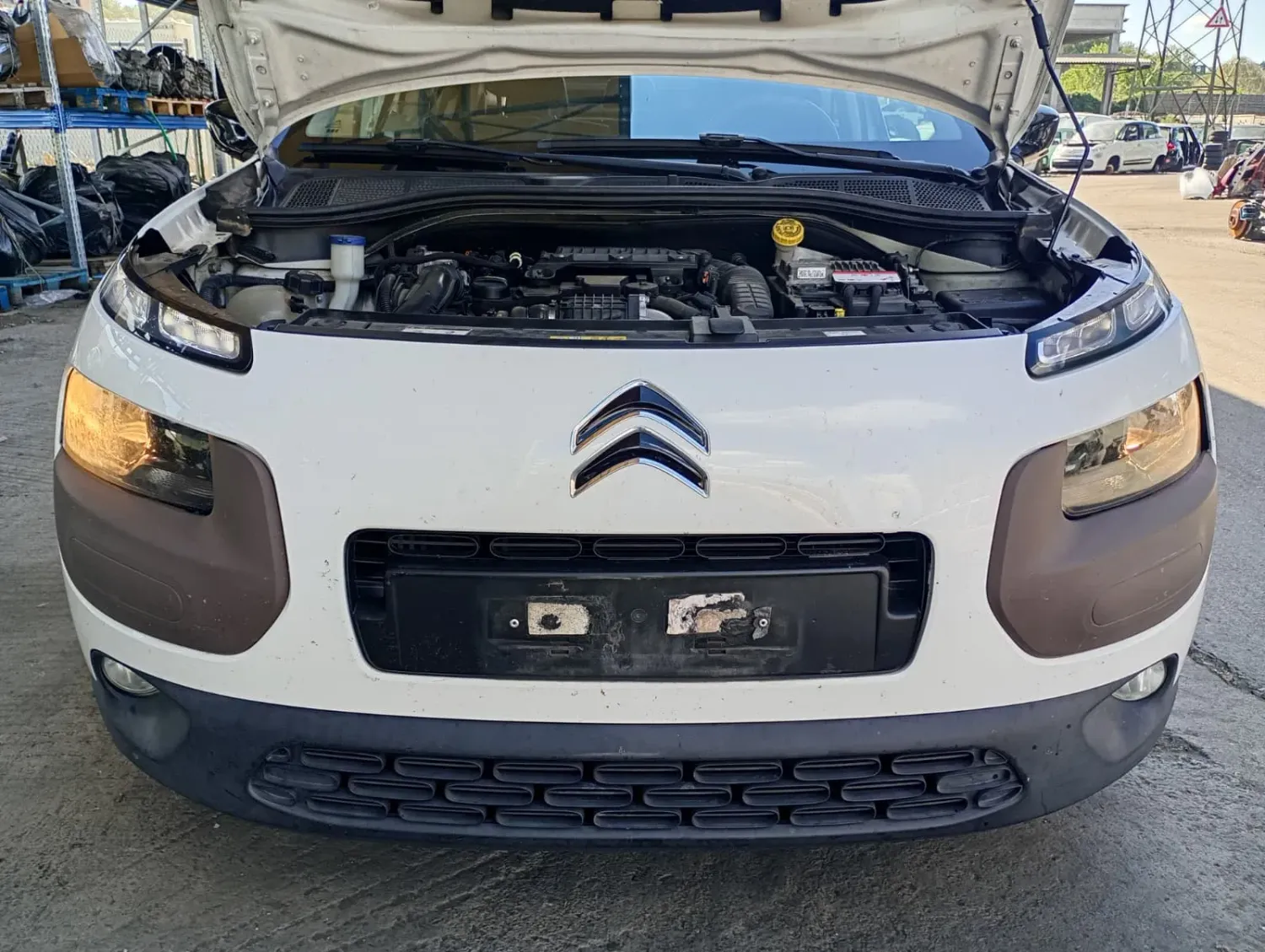 Paraurti anteriore Citroen C4 Cactus (2014 – 2019) 1.6 73 KW diesel 1611364880 BH02