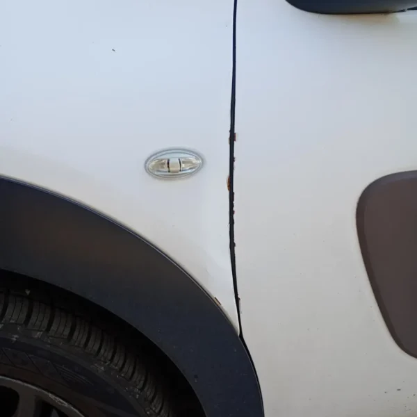 Parafango anteriore sinistro Citroen C4 Cactus (2014 – 2019) 1.6 73 KW diesel 9801112580 BH02