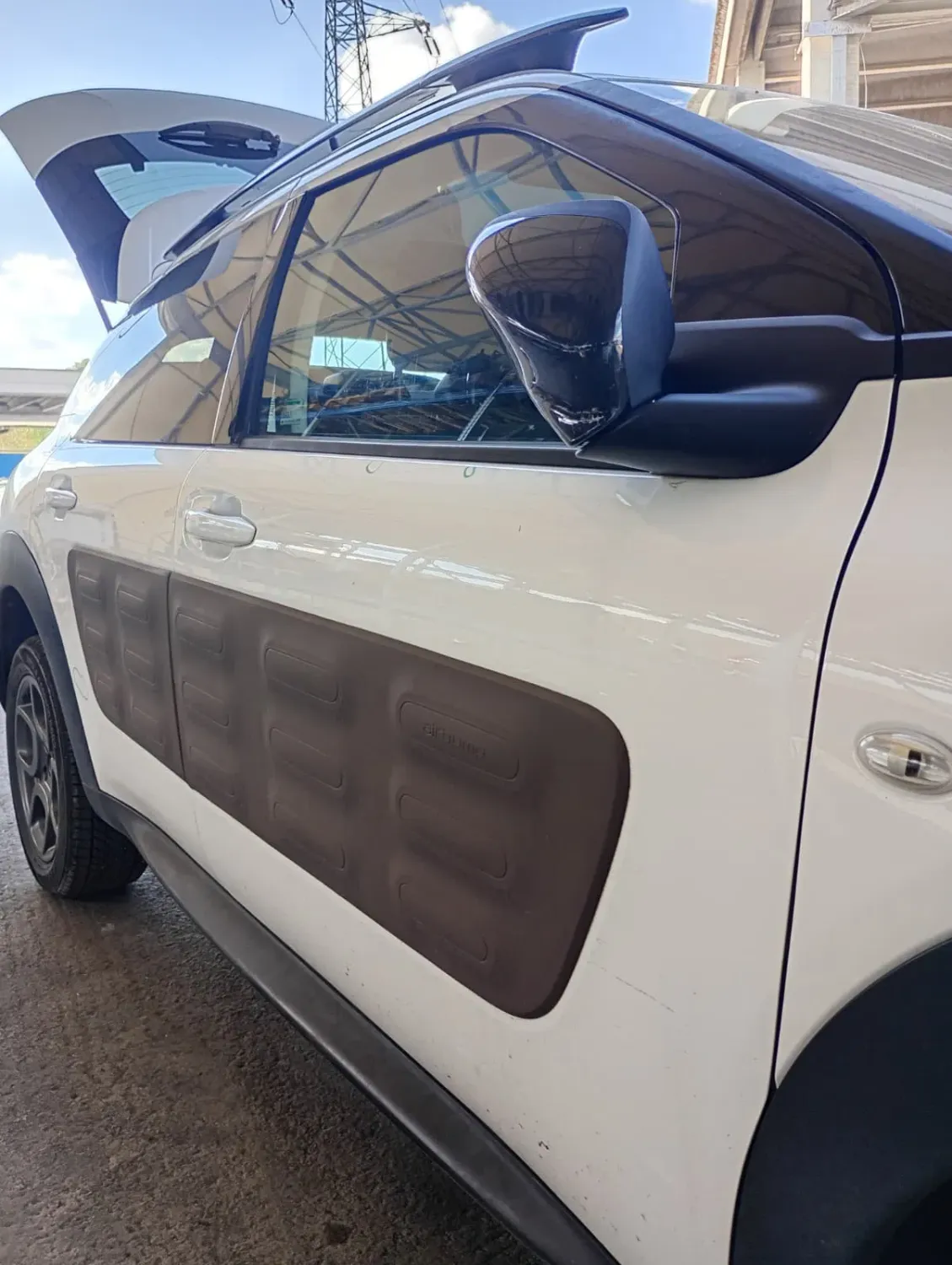 Porta anteriore destra Citroen C4 Cactus (2014 – 2019) 1.6 73 KW diesel 9801012880 BH02