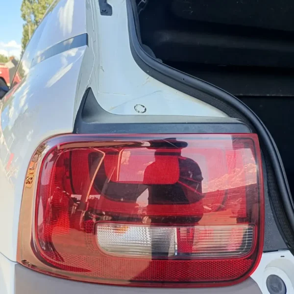 Faro posteriore sinistro Citroen C4 Cactus (2014 – 2019) 1.6 73 KW diesel 9800916180 BH02