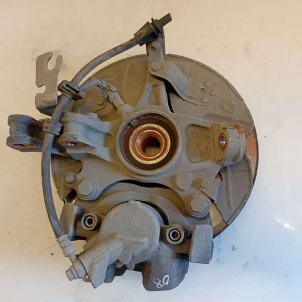 Mozzo anteriore destro Peugeot 3008 (2016 – 2021) 1.5 96 KW diesel 9670367680 YH01