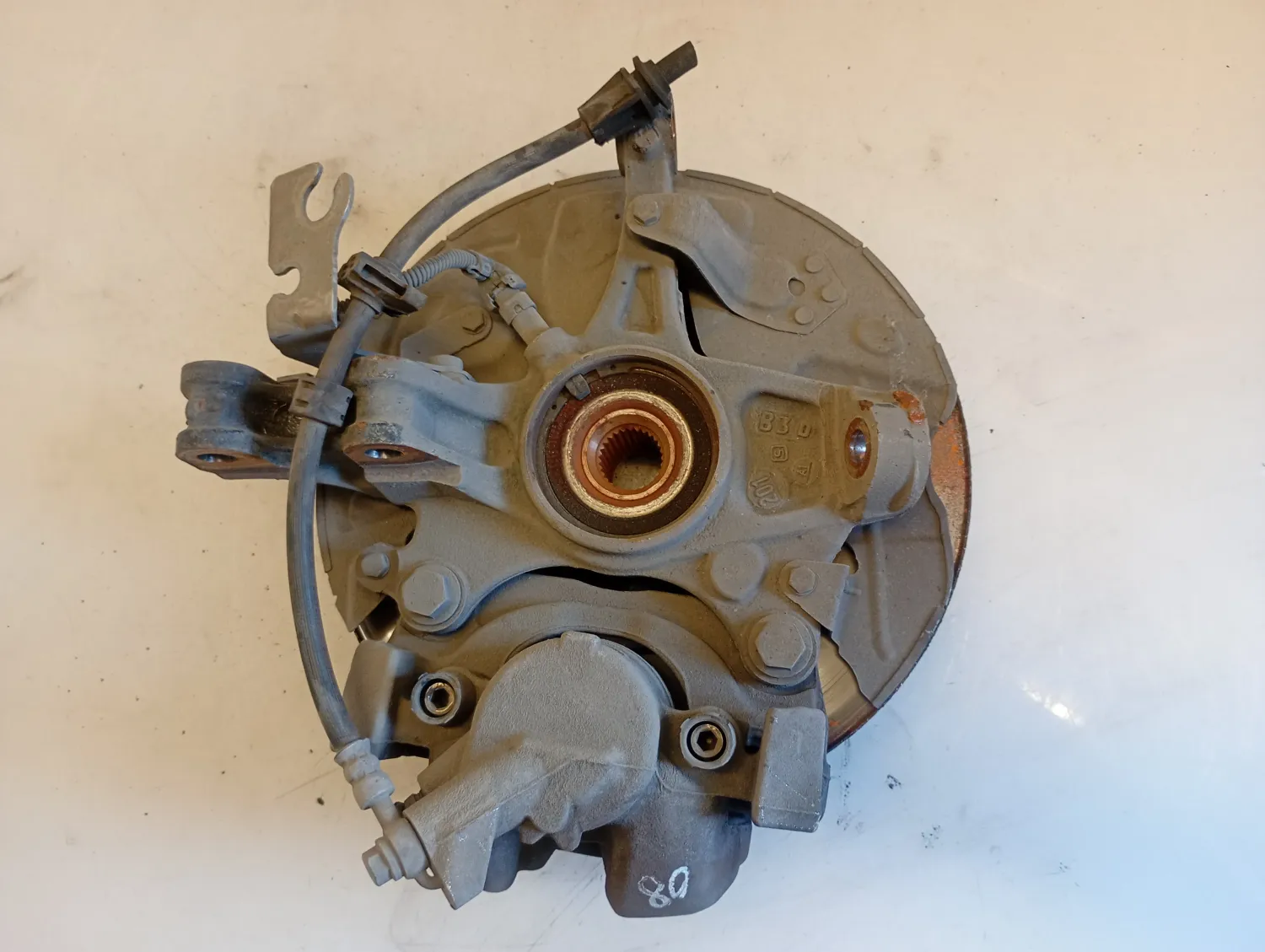 Mozzo anteriore destro Peugeot 3008 (2016 – 2021) 1.5 96 KW diesel 9670367680 YH01