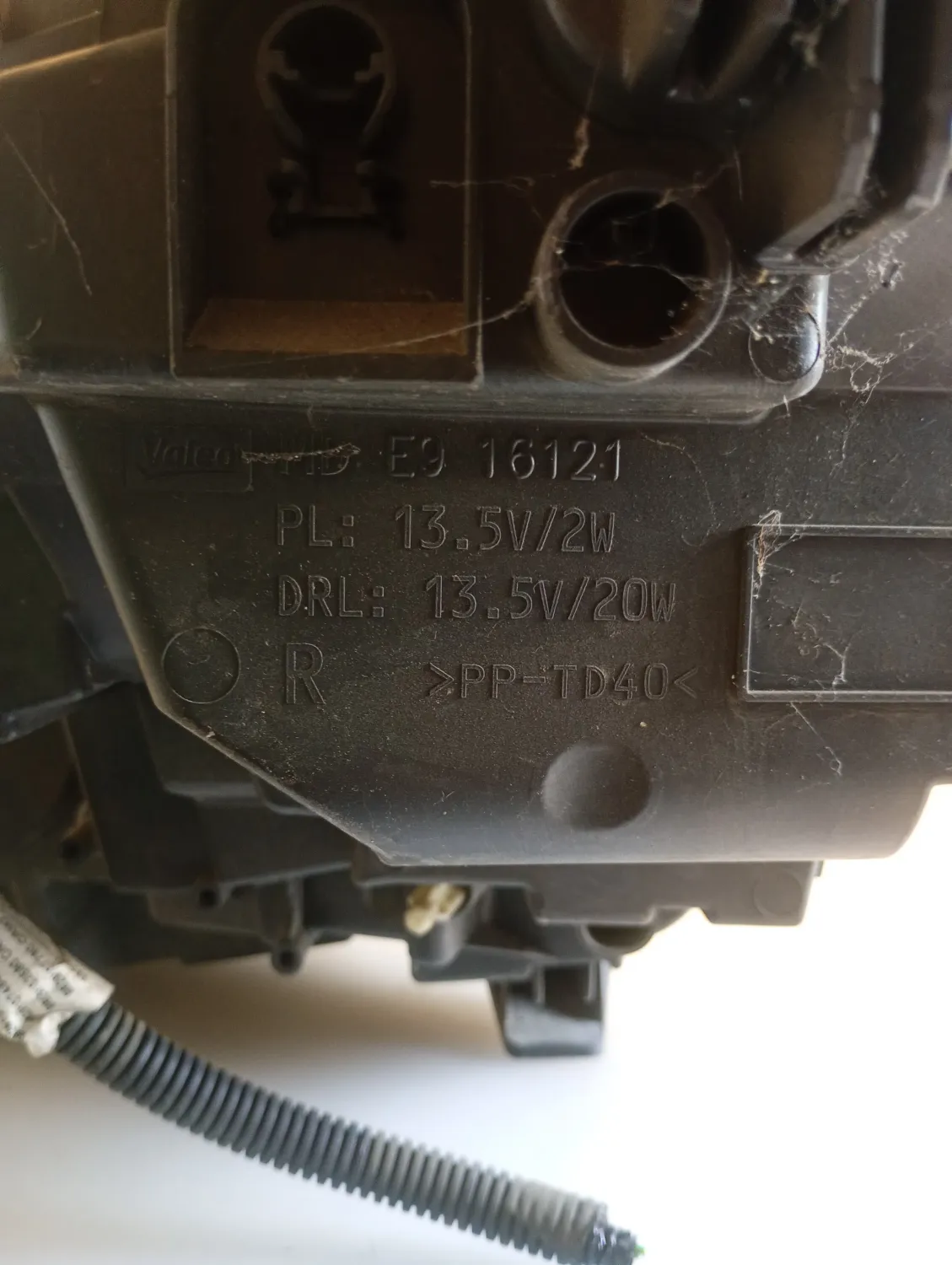 Faro ant. destro Peugeot 3008 (2016 – 2021) 1.5 96 KW diesel 1616878480 YH01