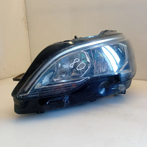 Faro ant. sinistro Peugeot 3008 (2016 – 2021) 1.5 96 KW diesel 1616878580 YH01