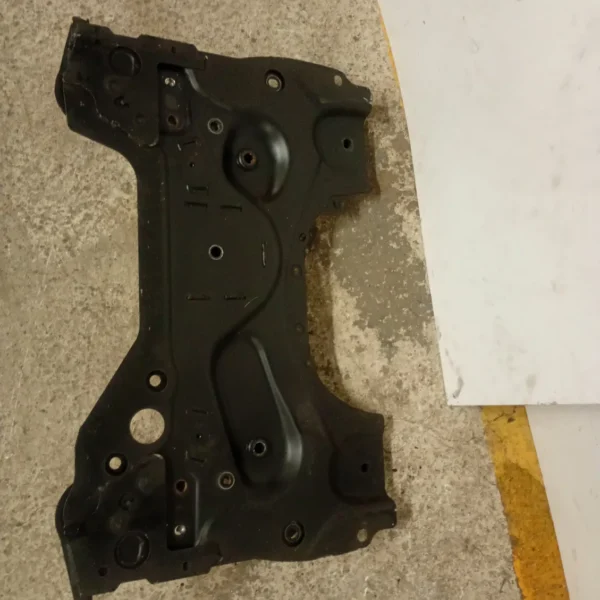 Telaio ausiliario anteriore Peugeot 3008 (2016 – 2021) 1.5 96 KW diesel 9677071880 YH01