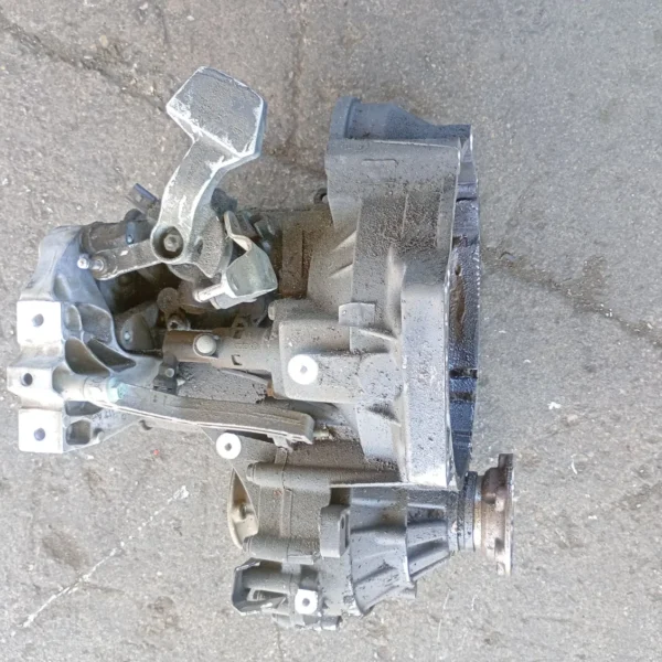 Cambio completo Volkswagen Caddy (2004 – 2010) 1.9 55 KW diesel 0A4300045G BSU
