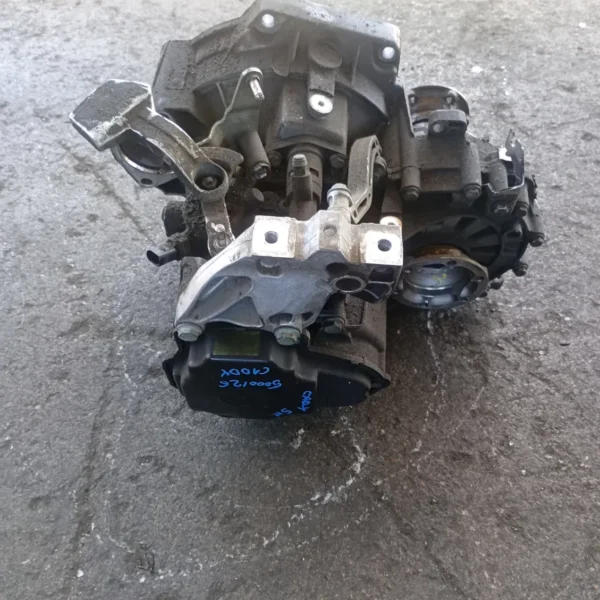 Cambio completo Volkswagen Caddy (2004 – 2010) 1.9 55 KW diesel 0A4300045G BSU
