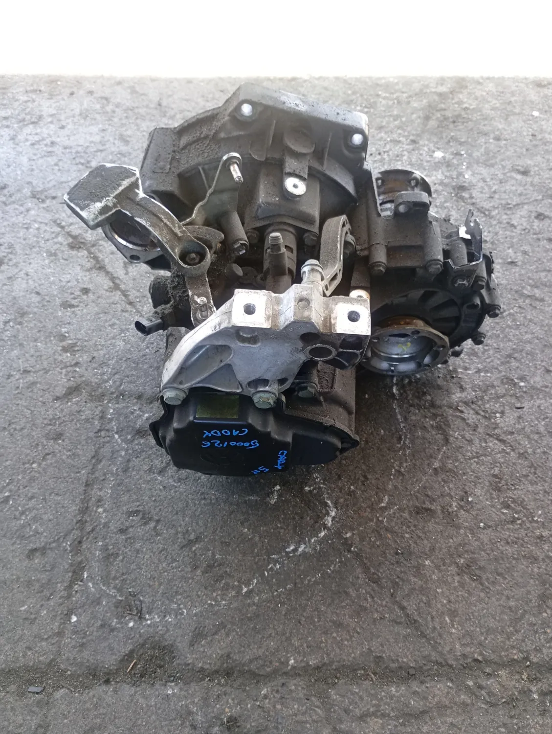 Cambio completo Volkswagen Caddy (2004 – 2010) 1.9 55 KW diesel 0A4300045G BSU