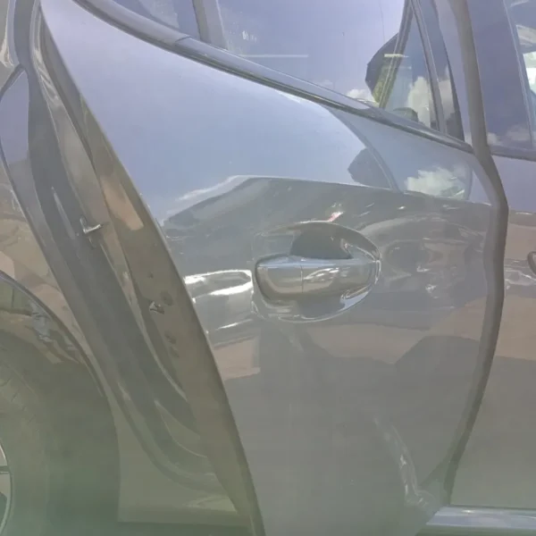 Porta posteriore destra Peugeot 208 (2023 – oggi) 1.2 74 KW benzina 9827578080 HN05