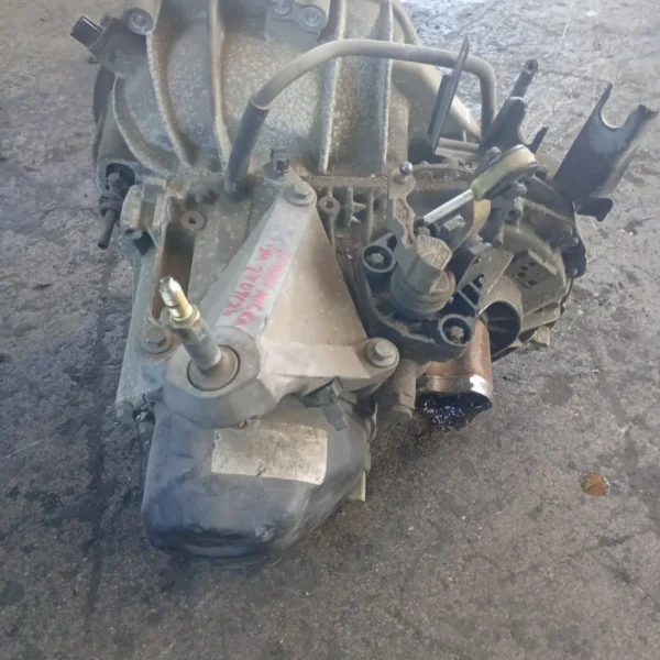Cambio completo Nissan Micra (2002 – 2006) 1.0 48 KW benzina 32010AX601 CR10