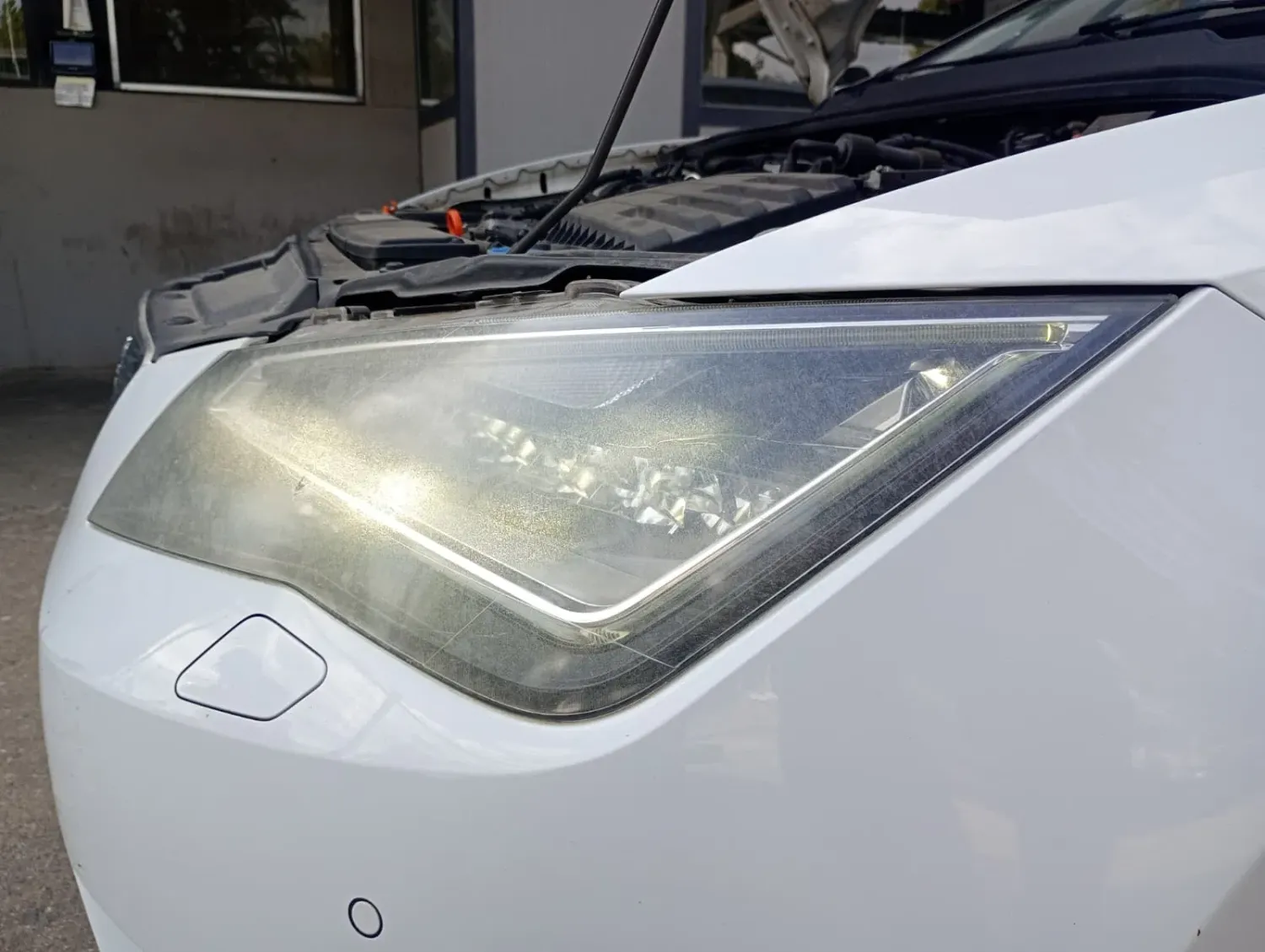 Faro ant. sinistro Seat Leon (2012 – 2017) 1.6 77 KW diesel 5F1941007E CLH