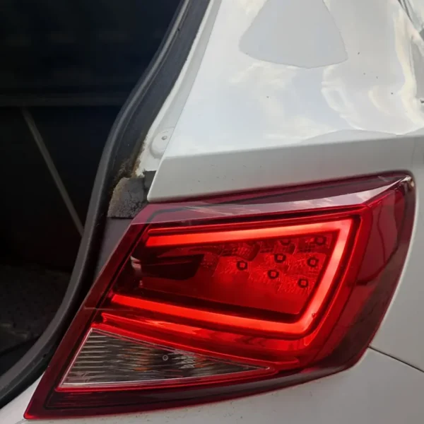 Faro posteriore est. destro Seat Leon (2012 – 2017) 1.6 77 KW diesel 5F0945208E CLH