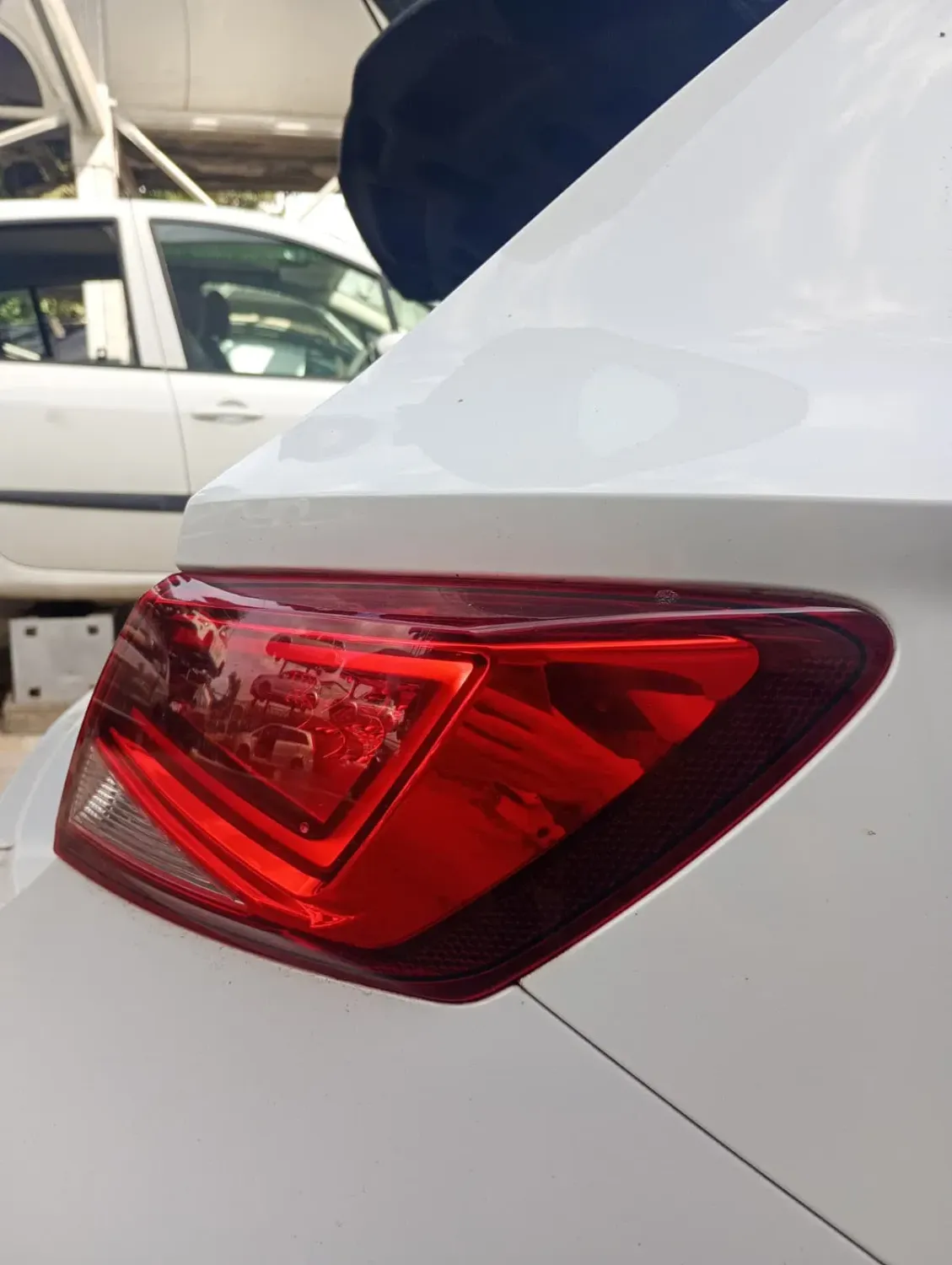 Faro posteriore est. destro Seat Leon (2012 – 2017) 1.6 77 KW diesel 5F0945208E CLH