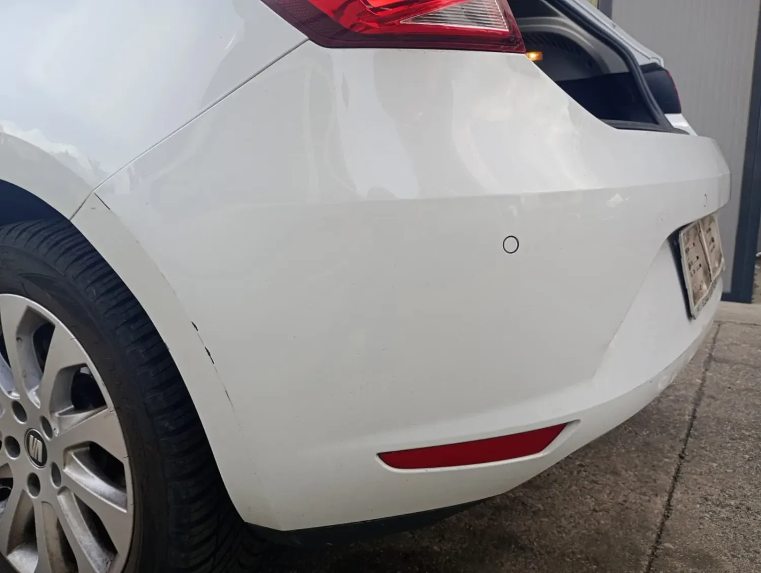 Paraurti posteriore Seat Leon (2012 – 2017) 1.6 77 KW diesel 5F0807421CGRU CLH